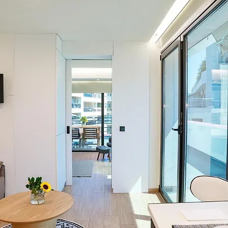 The First Key Luxury & Small Apartment In The Center Of Xanthi Exterior photo