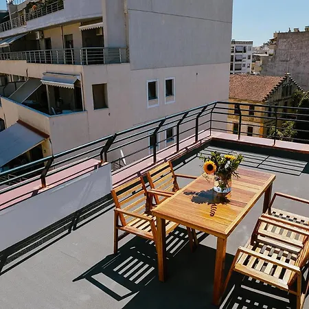 The First Key Luxury & Small Apartment In The Center Of Xanthi Exterior photo